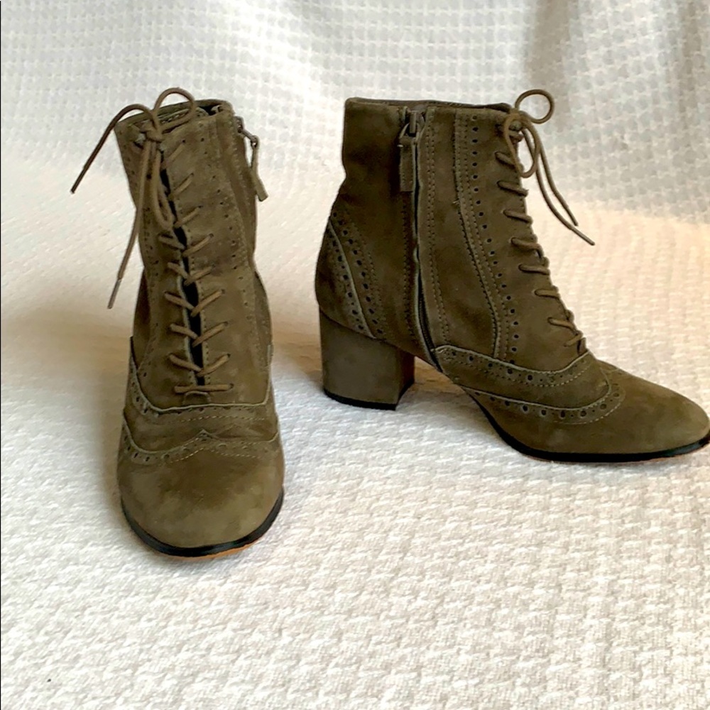 Joshua Bootie